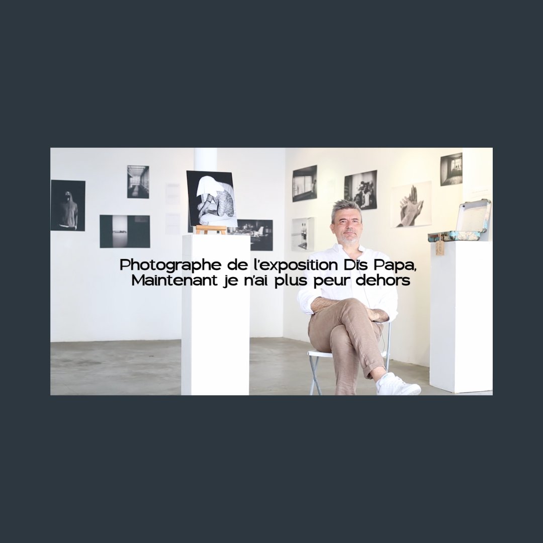 Nous avons été ravies d'avoir pu discuter et découvrir le travail du photographe Geoffroi Caffiery dans le cadre de l'exposition "Dis Papa, maintenant je n'ai plus peur dehors" de Juin 2023  ! 
ICI LA VIDÉO bit.ly/3XJAtNX (©Hesa) 
Plus d'infos : bit.ly/3qmjOUf