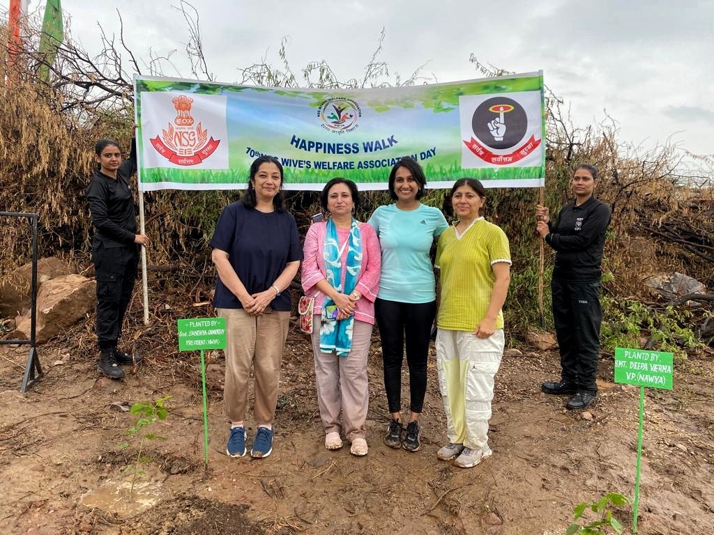 nsgblackcats's tweet photo. NSG Wives’ Welfare Association (NWYA) organised a plantation drive at Aravali Hills, NSG Campus Manesar and all the regional hubs to mark the 10th NWYA Foundation Day. 
Native species for the terrain were chosen and a ‘Happiness Tree’ was given for plantation in various NSG units https://t.co/UDimgG5lfp