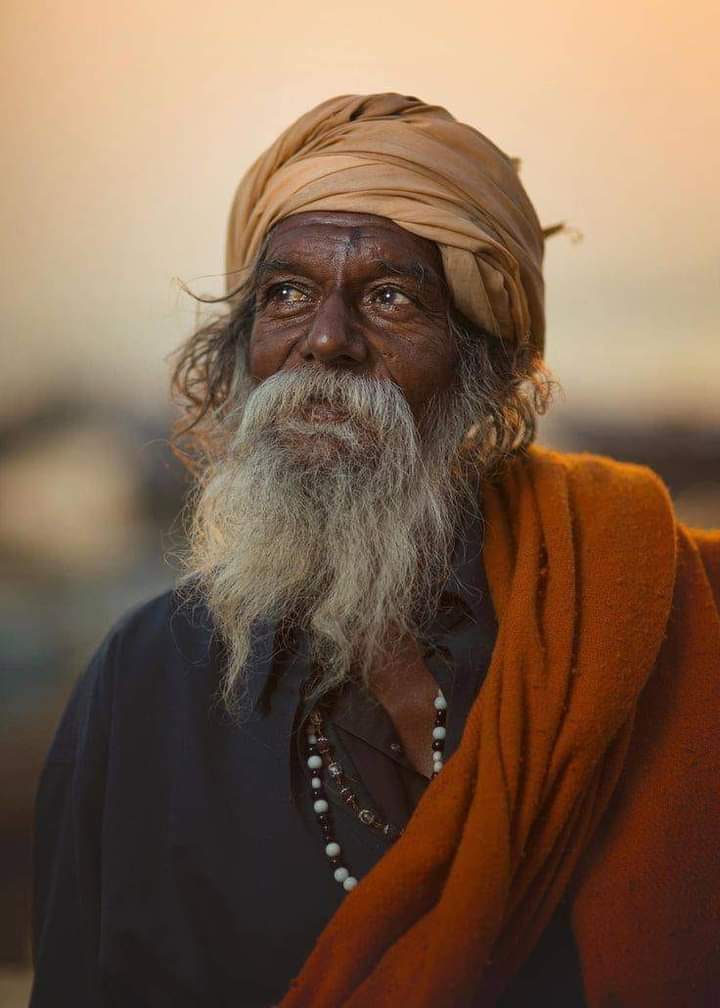 NUwazir's tweet photo. جو خدا کے بندوں کا خدا نہ بنے۔۔!!
بندہ وہی ھے ! https://t.co/RJtFAcQLVA