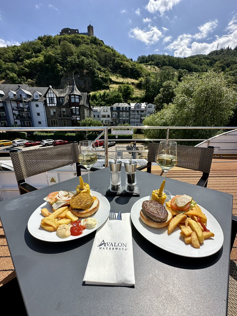 divergenttravel's tweet photo. You had me with little villages, castles, wine and BBQ 💙
Snapped while sailing the Moselle River with Avalon Waterways 👀
#AvalonInView
#avalonwaterways #europecruise #avaloncruise #europedestinations #EuropeTrip #rivercruise #CruiseLife #europevacation #Moselleriver https://t.co/bfksXi4dKa