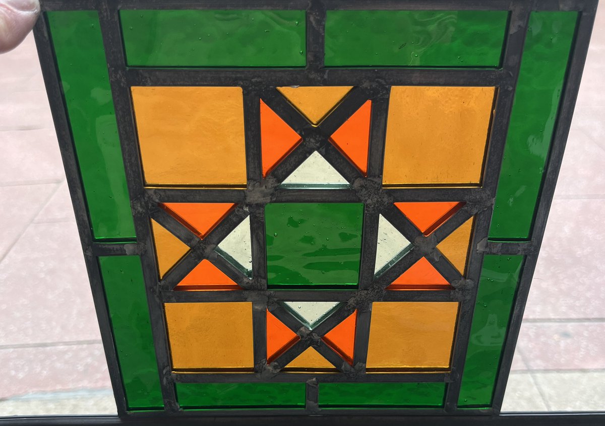 janglingspace's tweet photo. A made-to-order Tenement Tile fresh from the workbench. 
Who can resist this classic design? 
#glasgow https://t.co/ji3LWUjyfJ