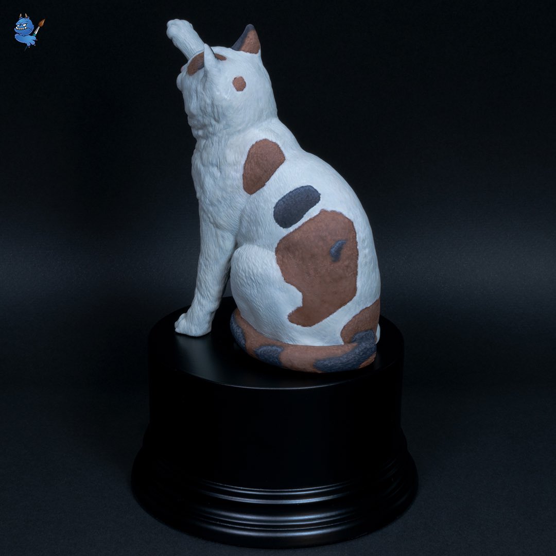 troll_painter's tweet image. I have been absent for too long.
Life happened and after a series of bad and unfortunate events I am back. 🖤🤘🏼

This is a very big model (12cm height!); a cat I have painted for a wonderful client. Send me a dm for any inquiry!

#miniaturepainting #miniaturecat #thetrollpainter