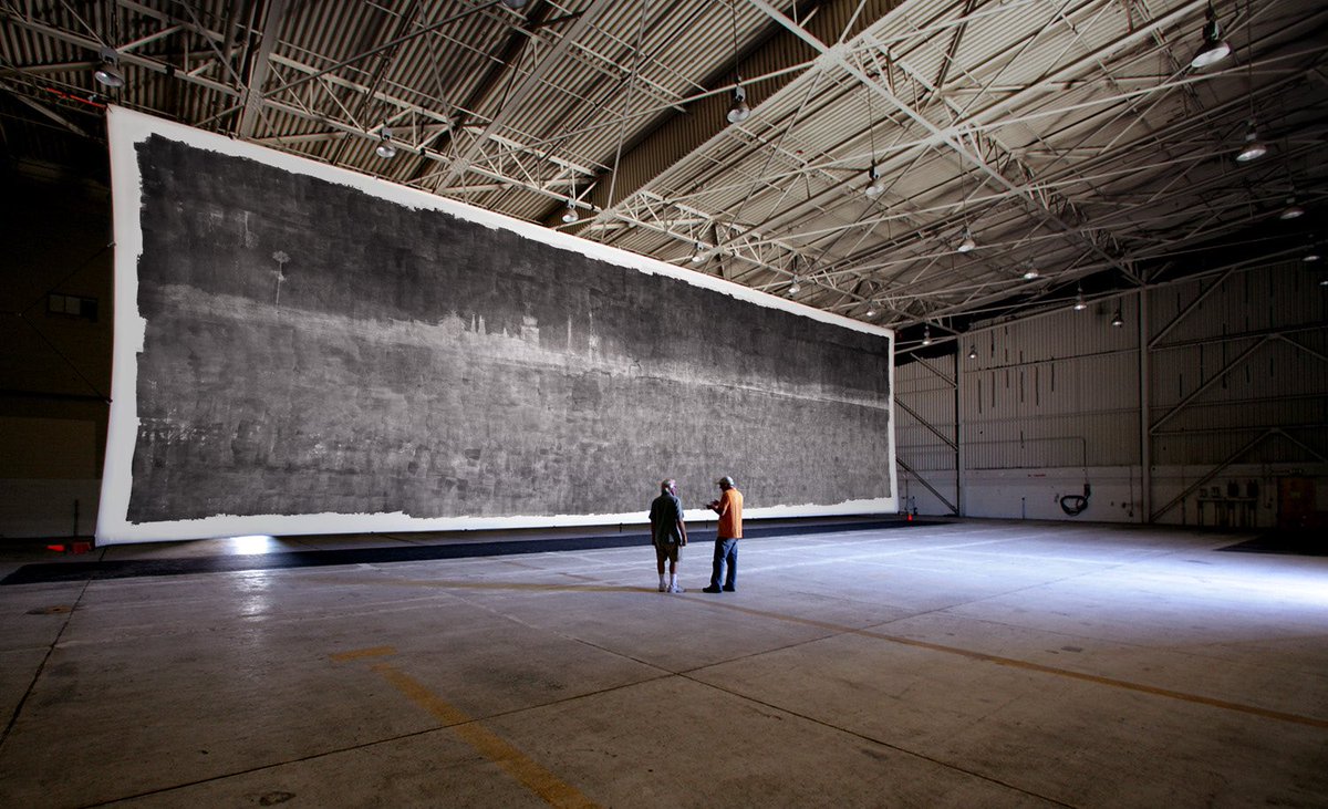 tomafotograaf's tweet image. As of 2011, The Great Picture (34 m wide and 9.8 m high) holds the Guinness World Record for the largest print photograph, and the camera with which it was made holds a record for being the world's largest. #alternativephotography