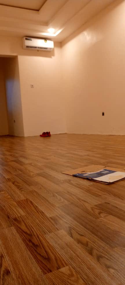 floornigeriaph's tweet photo. Quality Cushion Vinyl installation is less expensive than other waterproof flooring options 
Message us on +234 913 841 6581 https://t.co/BWml9L3P3M