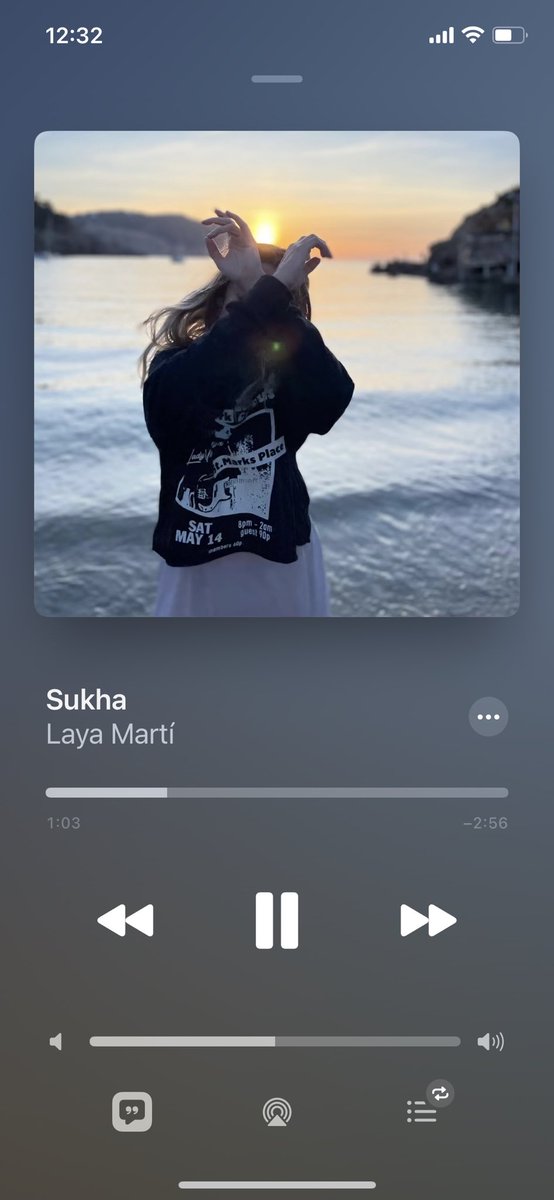 Puckatwit's tweet photo. https://t.co/fUAzzslQDS

@LayaMartiM … a on no arriba el pensament, on les paraules s’esvaeixen, on respiro la tendresa… #music #Musica #català #sukha https://t.co/6WaytU96TP