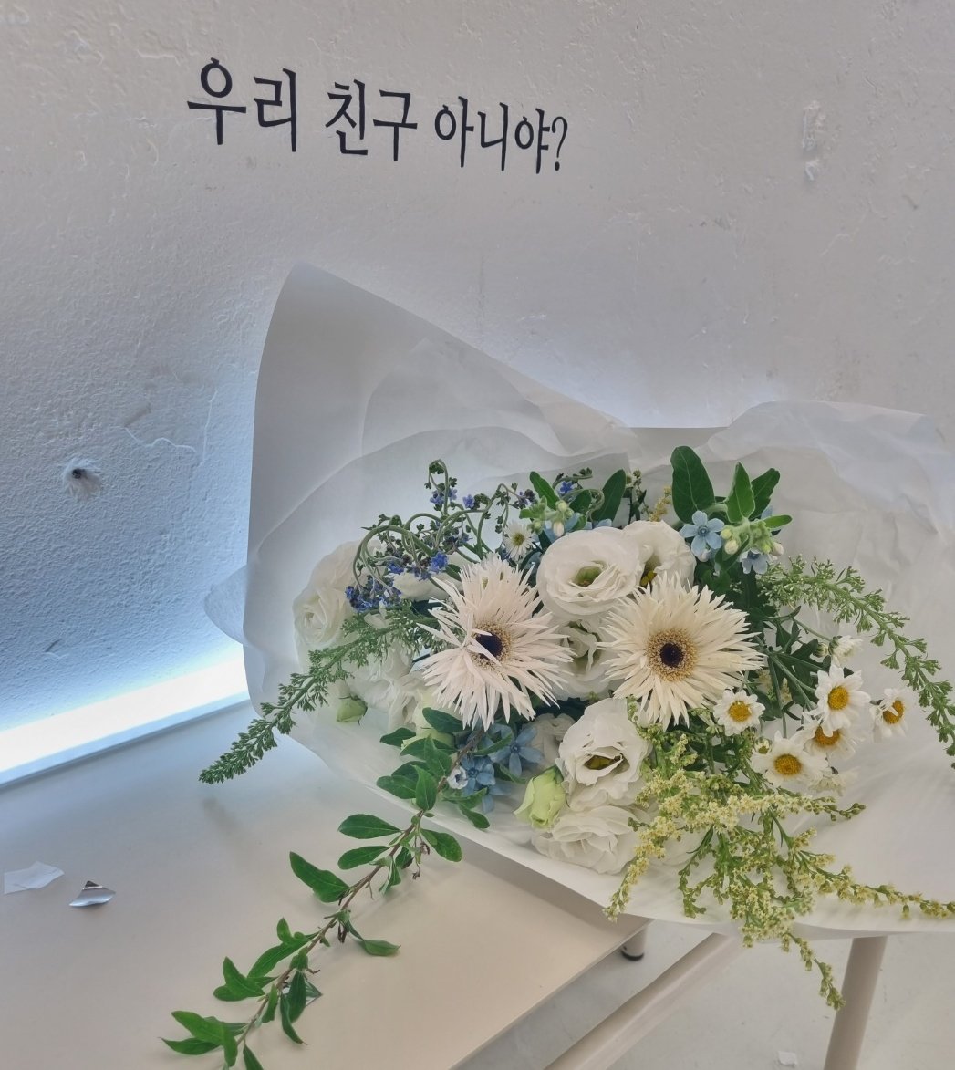 16MDKS's tweet photo. ˚₊· ⊹ 
ᴘᴜᴘᴘʏʙᴇᴀʀʟᴏᴠᴇʀsᴄʟᴜʙ 
[𝗚𝘂𝗲𝘀𝘁 𝗯𝗼𝗼𝗸]  

문대큰세 컵홀더 카페의 방명록을 공유합니다.

✧ https://t.co/RmMrwVaHTm https://t.co/rDDeLV1Dj8