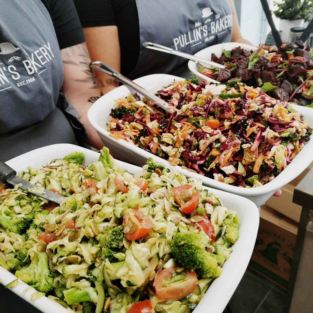 Suns out, salads out.  Freshly made and going out now on the counter at our Yatton shop.

#pullinsbakery #summersalad #yatton #bristolfoodie #saladsofinstagram #pullinsbakery