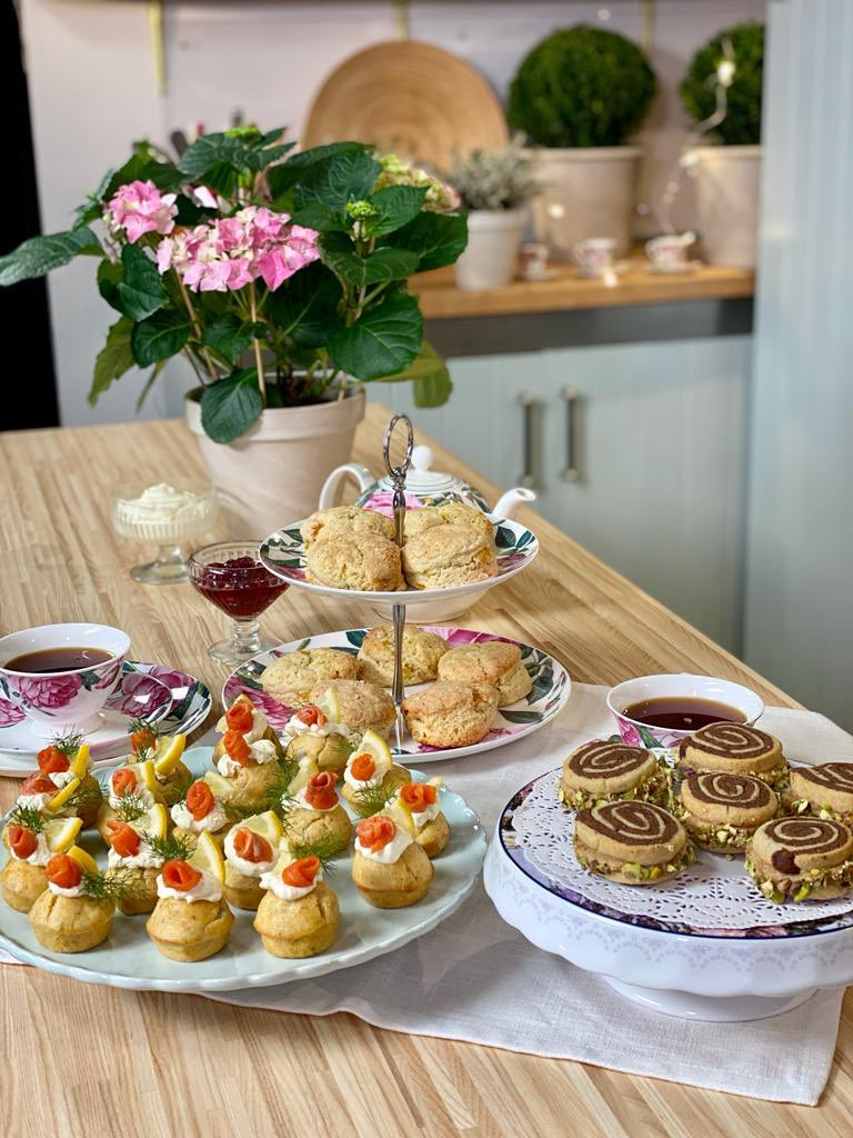 BallyknockenHCS's tweet photo. We are so excited to say that “Baking at Ballyknocken” is premiering on @RecipeDotTV in the USA currently! 🇺🇸

Special thanks to everyone at @WicklowNatural1 &amp; wonderful Emmy award winning producer  @LisaReneeR ! 

#baking #ballyknocken #wicklow #irishcountryside #irishbaking https://t.co/1IiNz62fLk