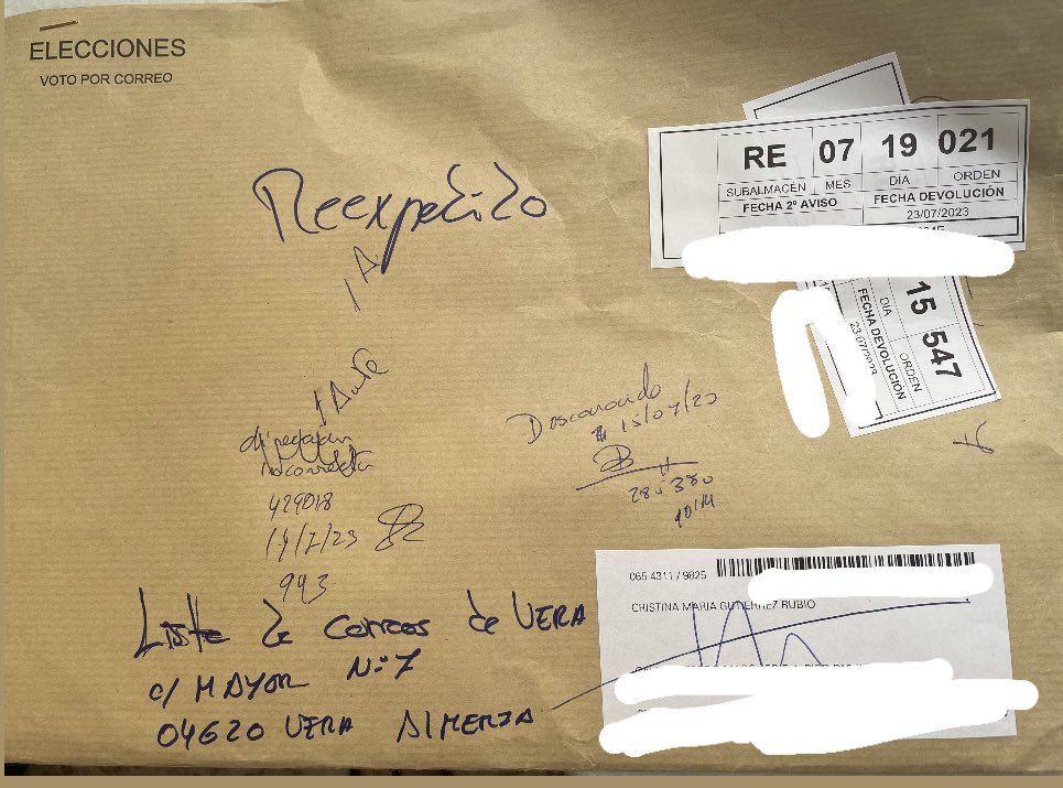 Moks8's tweet photo. Ole @Correos, he podido votar con un error y una reexpedición de por medio https://t.co/rAO791fFxA