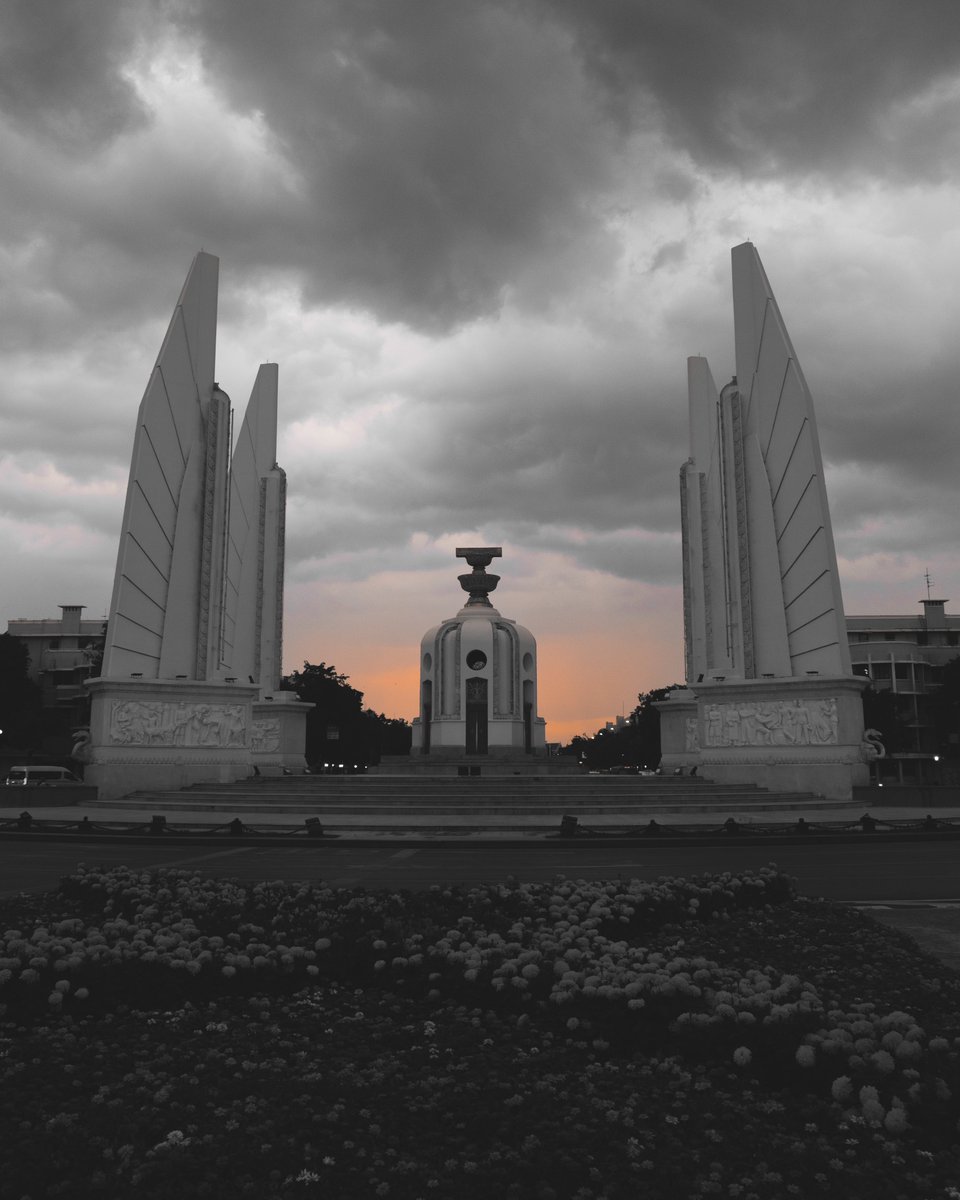 Thungphix tweet media