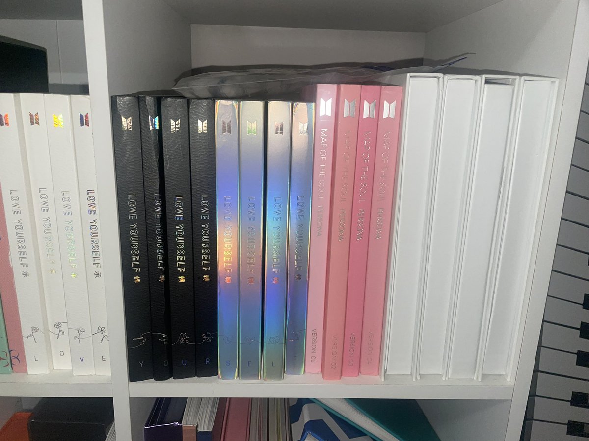 kayleeee1230's tweet photo. Hey guys! I’m selling my kpop albums. Dm me if you’re interested!!

Price is negotiable. Groups like bts, stray kids, wanna one, superm, nct, le sserafim

#kpop #BTS #StrayKids #selling https://t.co/vJrJReRKNa