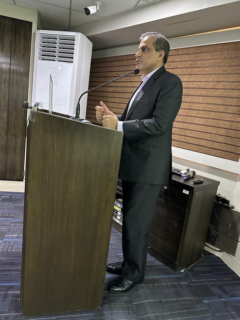 SRBOfficialPage's tweet photo. SRB conducted an interactive session on 18th July 2023 with software &amp; IT companies providing POS services to the service industry. Participants were informed about their vital role as key stakeholders in SRB POS project and their responsibilities towards software development. https://t.co/hA2qIFdgBv