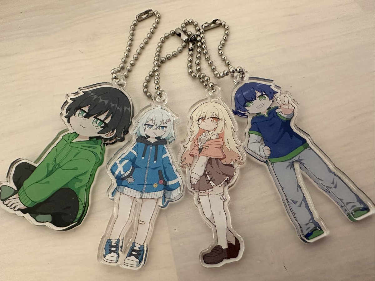 [お知らせ]

Liberta Fortnite部門のメンバーがアクリルスタンドとキーホルダーに？！
販売期間や個数などは続報をお待ちください✨️

担当:) Riruさんなんか大きくないですか？

#LBR