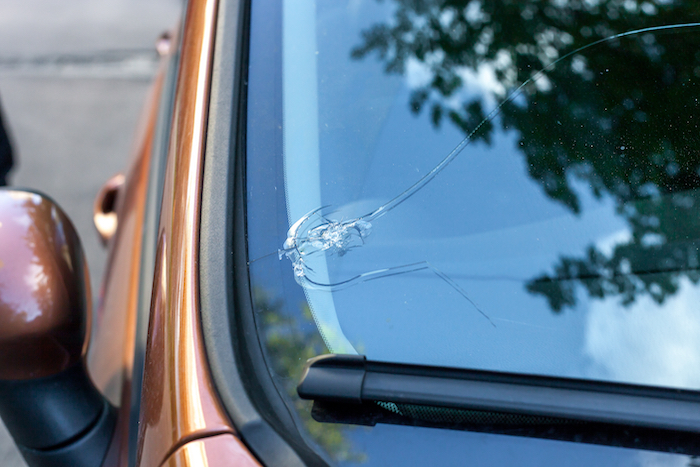 DriveSmartIns's tweet photo. Can you drive with a cracked #Windscreen?

Take a look at what the law says on this issue, with some tips on what to do if you find a chip or a crack on your windscreen: https://t.co/RXDLRTjaYt

#RoadSafety https://t.co/Pgfc5qIDWx