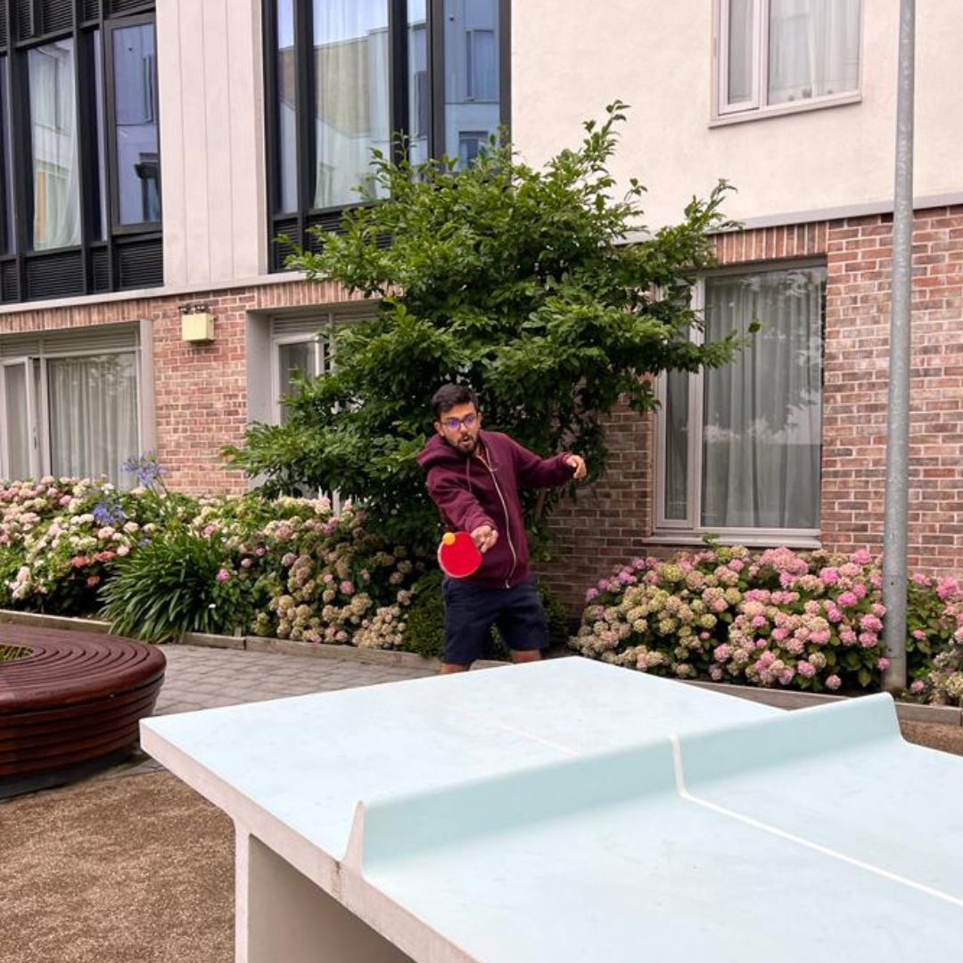 aparto student tweet media