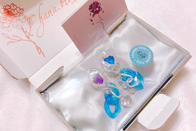 注文してた素敵すぎるイヤリングが届いた お写真を見た瞬間にわ!つけたい!と一目惚れした作品 人魚姫モチーフだそうで、モチーフも色味も全部好き 夏っぽいワンピースに合わせたいな hanaさん()の作品凄く綺麗でオススメです