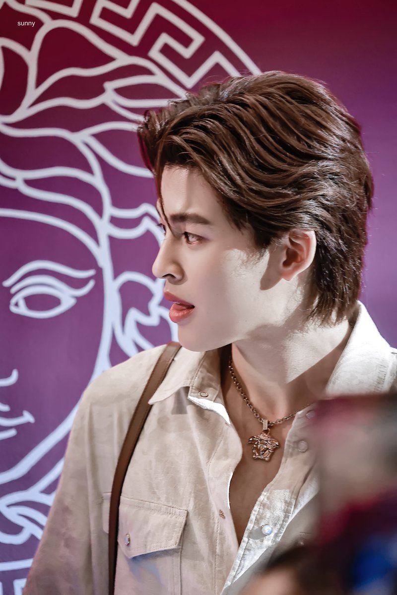 sunny0103_'s tweet photo. 𝟐𝟑𝟎𝟕𝟏𝟗

🔥🔥🔥
@ppnaravit 

#DylanPurplexPond
#VersaceDylanPurpleIND
#ppnaravit https://t.co/VuAIJsrVXl