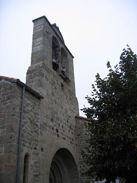 MonumentumFr's tweet photo. Eglise paroissiale Saint-Pierre à #Fontans (#Lozère) Eglise d'origine romane en granit, en grande partie reprise à l'époque gothique. Le plan en croix latine orientée montre une forte inflexion de l'axe du transe...
Suite 👉 https://t.co/ISJ3jyiULF
#Patrimoine #MonumentHistorique https://t.co/GxXiblWdTZ