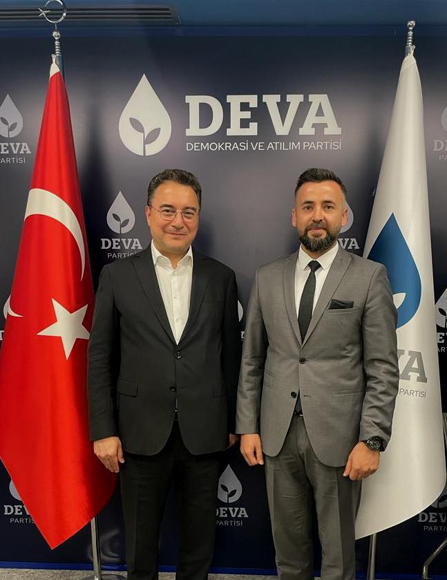 corumadeva's tweet photo. Deva Partisi Çorum İl Başkanlığına Av. Yunus Emre ÖZDEMİR atandı.
Çorum teşkilatı kuruluş aşamasından beri il teşkilatında görev alan Av. Yunus Emre Özdemir,  Gazi Üniversitesi Hukuk Fakültesi mezunudur. 10 yıldır Çorum Barosuna kayıtlı olarak serbest avukatlık yapmaktadır. https://t.co/SH3c16xmRX