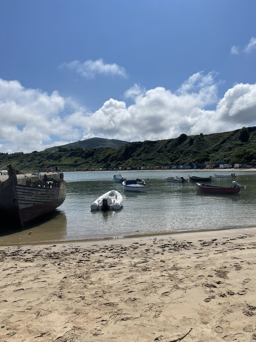 Beautiful afternoon for crabbing off the quay in Nefyn. 

#Wales #SeaSide