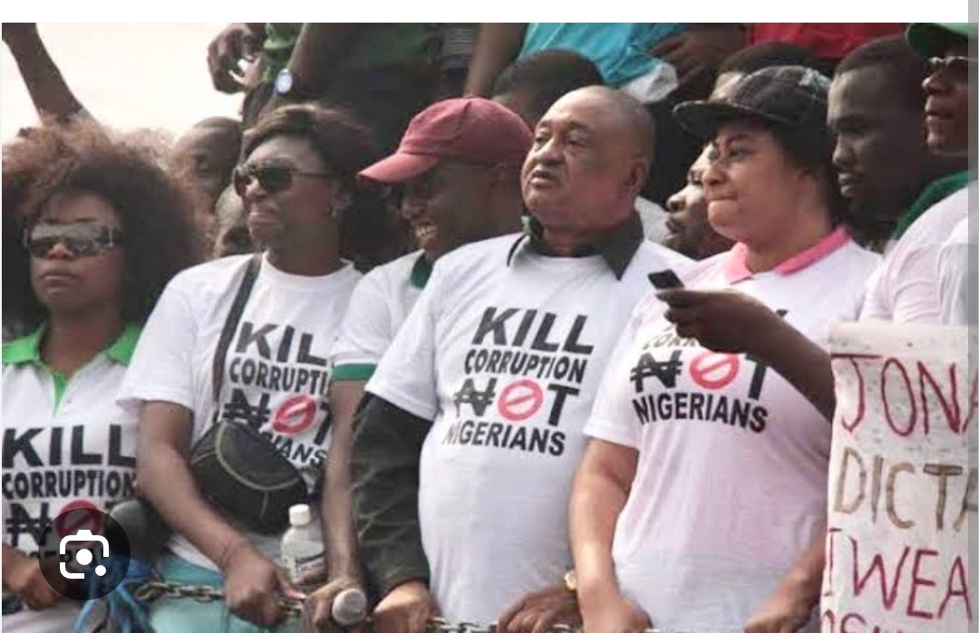 olasuls's tweet image. I need these people to come out again and protest like they did during GEJ...abi Dem dey buu their own fuel at cheap rate??