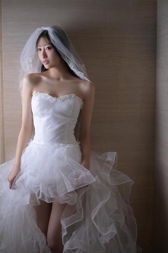 loveaonomai's tweet photo. 我他妈想做爱啊
#花嫁
#婚纱 
#新娘
#星宫一花 https://t.co/beHFKnb2Ct