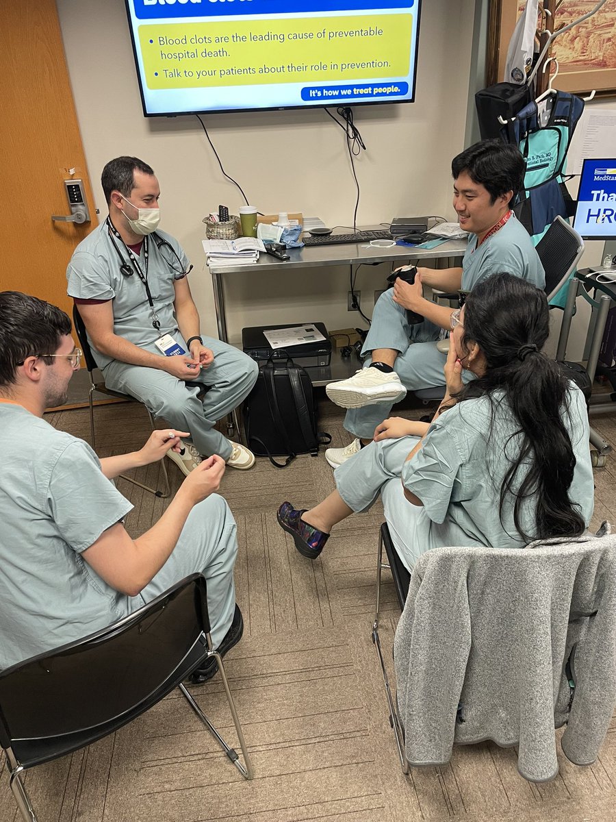 Wednesday morning vascular access teaching session by our new independent IR resident, Steve Kim, for our lovely medical students! #seldinger #radialaccess