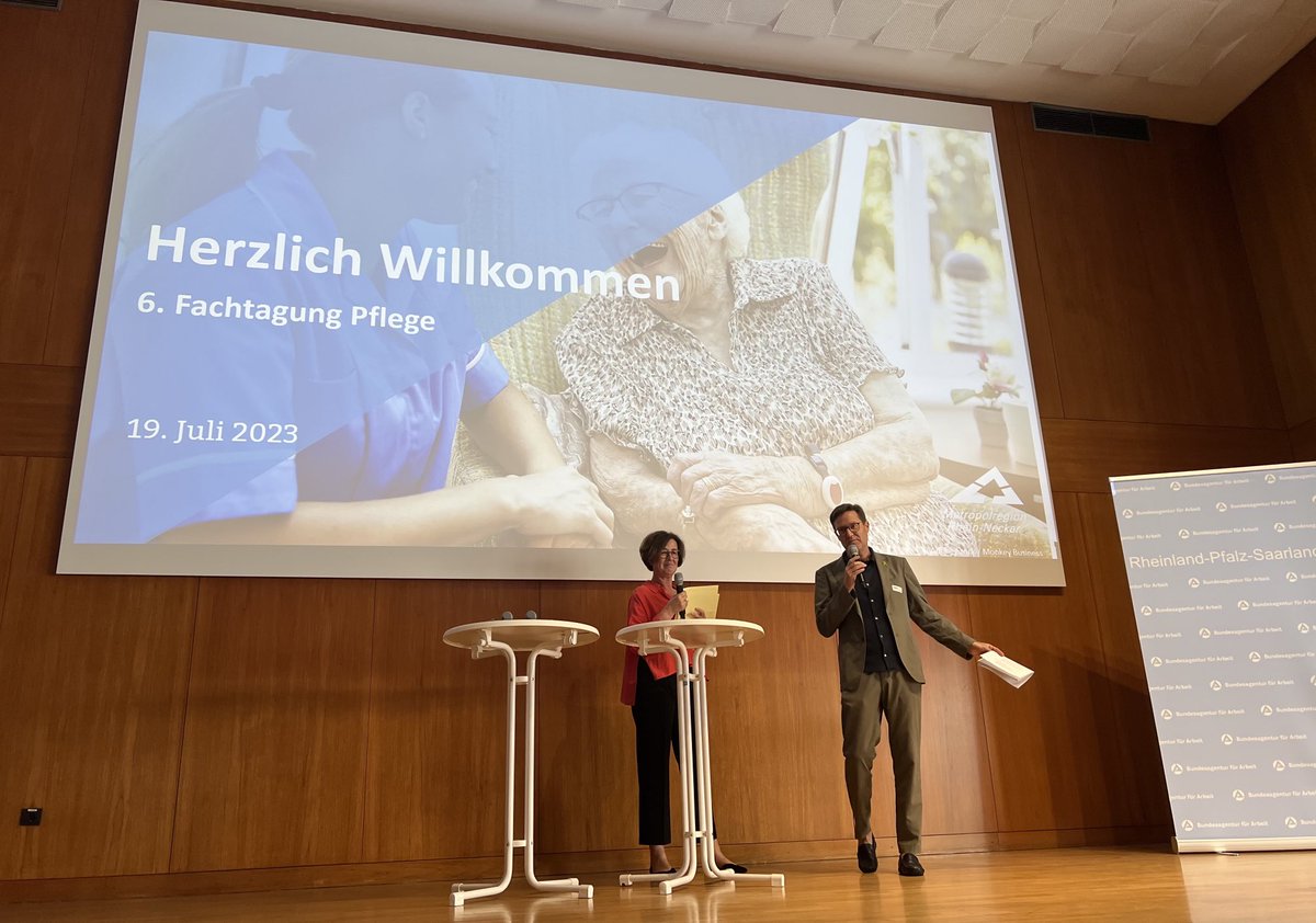 Gerade startet die sechste Fachtagung Pflege in der Metropolregion Rhein Neckar hier in Ludwigshafen. 

Über 200 Gäste sind dabei. Erstmalig auch ein Vorstandsmitglied der ⁦<a href="/Bundesagentur/">Bundesagentur für Arbeit</a>⁩ - Vanessa Ahuja (Vorstand Leistungen und Internationales).