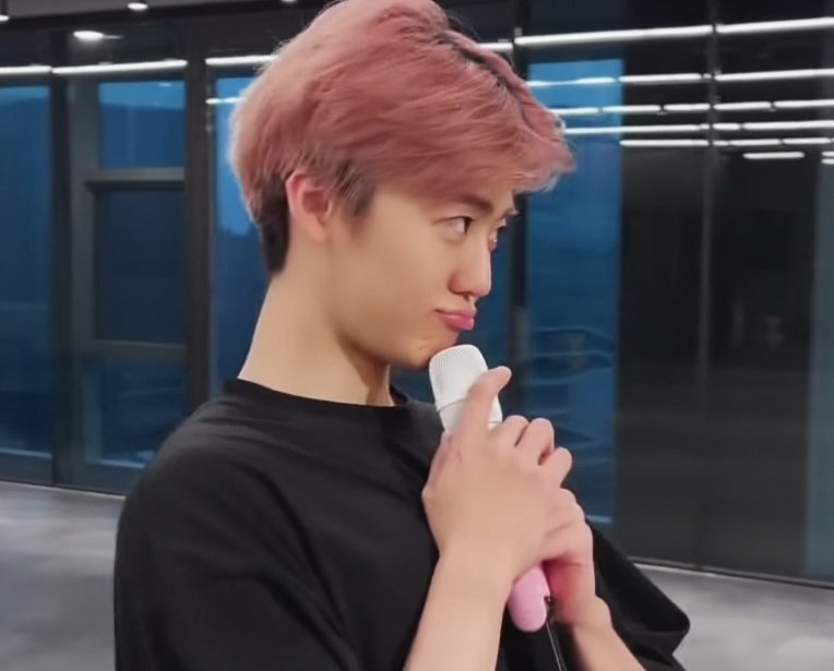 𝙉𝙤.𝟗 tweet media