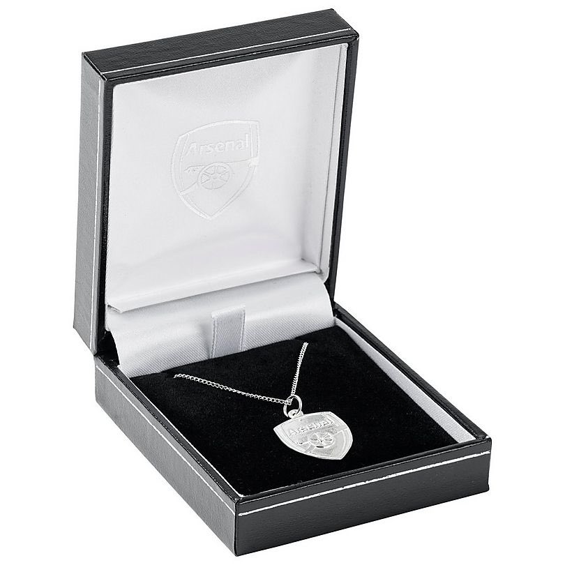 🚨 GIVEAWAY TIME!! 🚨

We’re giving away ONE of <a href="/Arsenal/">Arsenal</a>’s new away kits AND an Arsenal silver pendant chain worth £140 to a lucky Gooner! 👀

To enter you must: 
LIKE ❤️ RETWEET ♻️ AND FOLLOW 👤

The winner will be announced on Sunday! Good Luck 🟢⚫️ #COYG