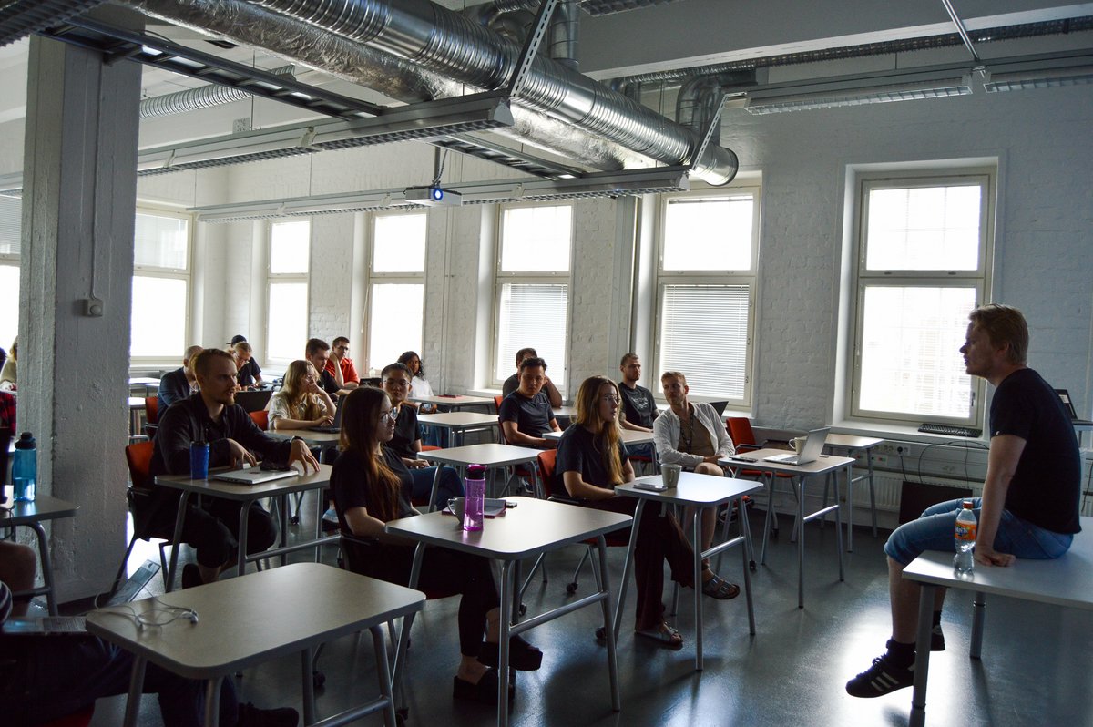 wimmalab's tweet photo. Jukka Hämäläinen visited our office last week, 12 July. Jukka is the founder of Giju Ltd and he shared his invaluable insights on "7 Behaviors of Building an Autonomous Team Mentality". 

Read more:https://t.co/c0HeiJYzBK https://t.co/xRuWnRjsEQ