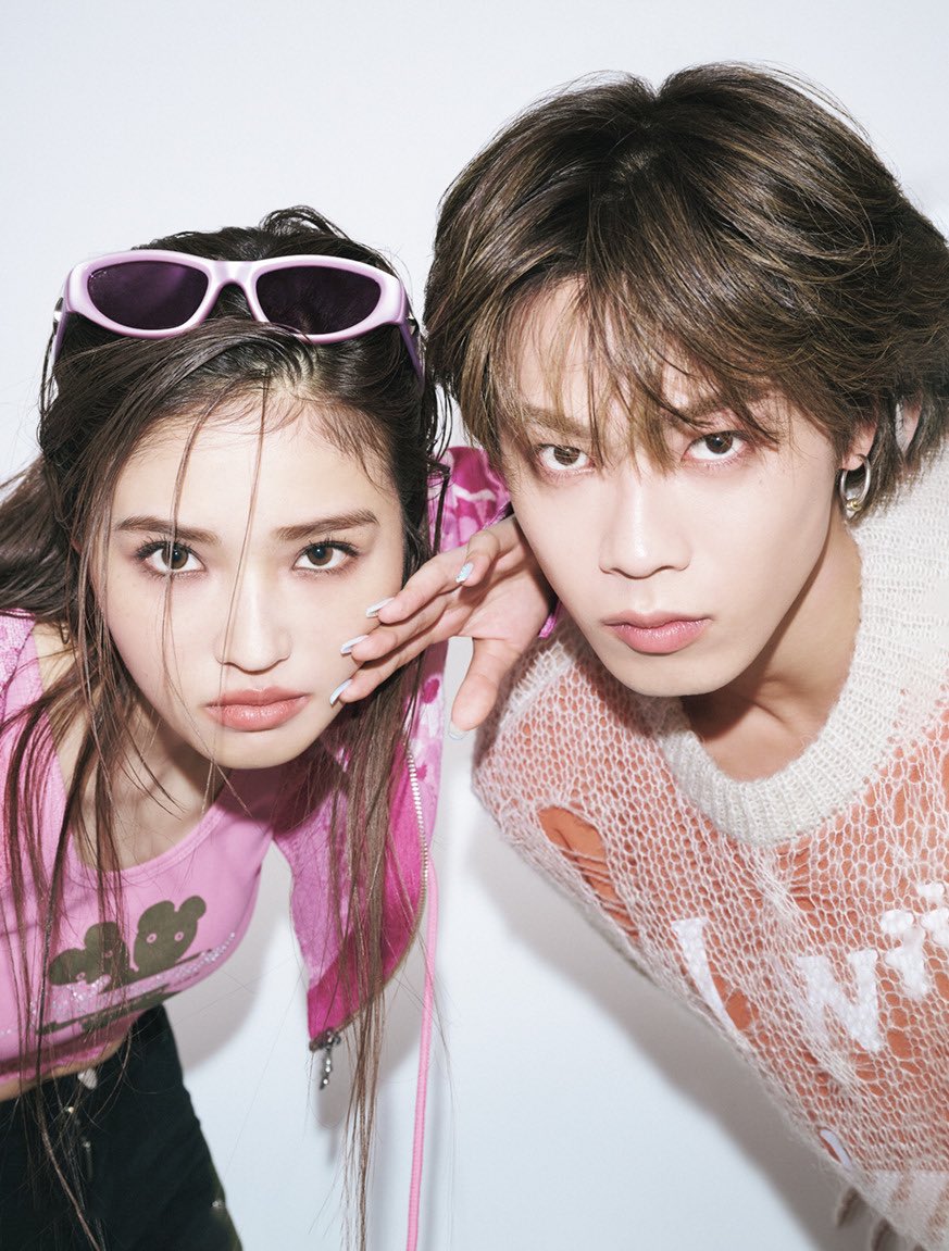 ViVi9月号特別版の表紙をせいらと2人で飾らせていただきました🎉
ViVi史上初となる兄妹表紙を任せていただき光栄に思います
インタビュー内容盛り沢山で写真も最高に仕上がっているので是非GETしてくれたら嬉しいです🤝
予約はこちら
→ onl.tw/5DuLjxB