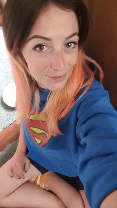 Littles sports day #OOTD #UkWeather #FunTime #SuperWoman #YellowShoes #OrangeHair https://t.co/cqazc<a href="/tag/ootd"class="tags">#OOTD</a><a href="/tag/ukweather"class="tags">#UkWeather</a><a href="/tag/funtime"class="tags">#FunTime</a><a href="/tag/superwoman"class="tags">#SuperWoman</a><a href="/tag/orangehair"class="tags"><span>#orangehair</span></a><a href="/tag/yellowshoes"class="tags"><span>#yellowshoes</span></a>