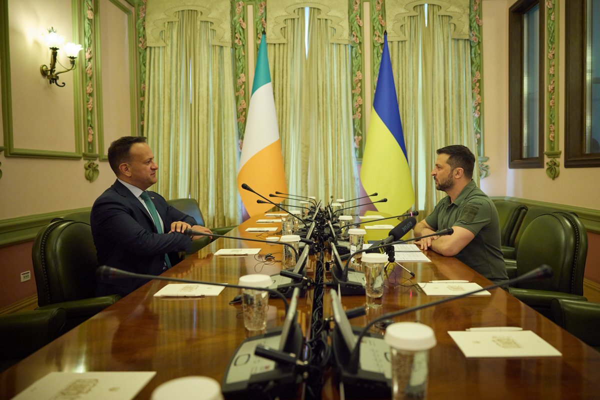 ZelenskyyUa's tweet photo. Welcome to Ukraine, Taoiseach Leo Varadkar @LeoVaradkar. Today, we will hold important negotiations - security, political cooperation, justice for Ukraine and our economic cooperation.

Although Ireland is a neutral country, this neutrality does not mean indifference, and this is very important. Thank you for all your support!

🇺🇦🇮🇪