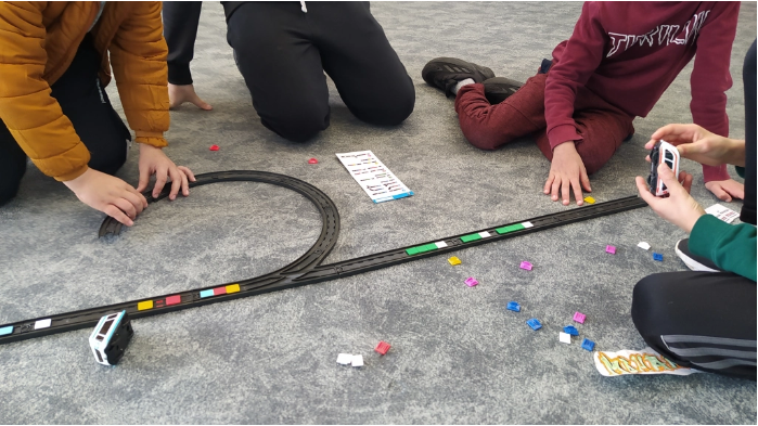 LabenBib's tweet image. La programmation sur de bons rails ! #intelino #smarttrain #Scratch #Python @intelino lab-en-bib.abf.asso.fr/2023/07/19/la-…