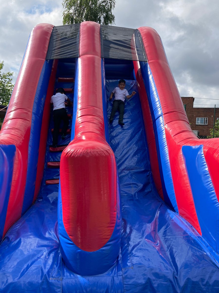 GroveSchool1's tweet photo. This week the children are having a garden party to celebrate the school turning 120 years old! 🏰 https://t.co/sKQQVGDrFk