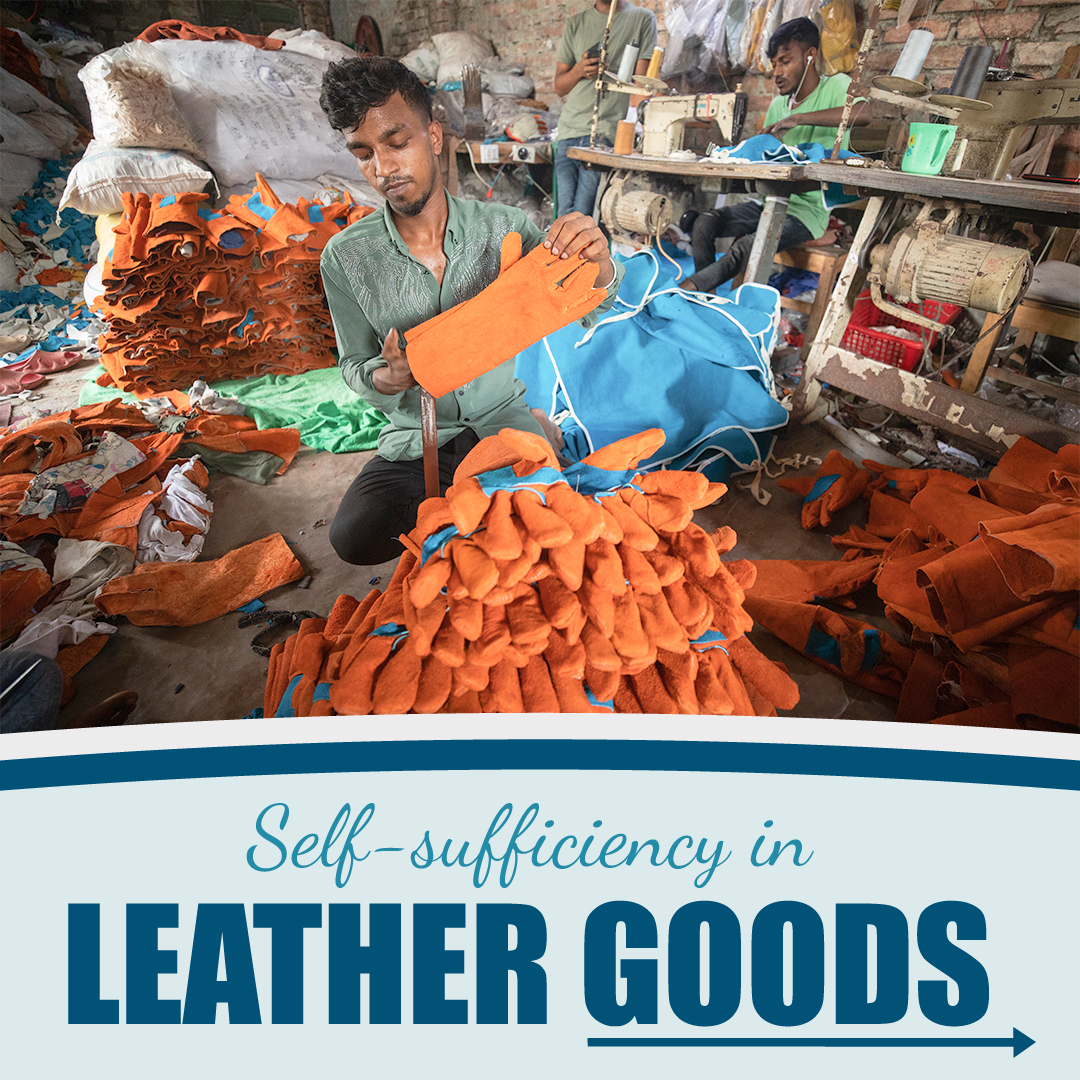 tbsnewsbd's tweet photo. Self-sufficiency in leather goods
Photo: Rajib Dhar/TBS
#productionworks #production #leathersafetygloves #gloves #leathergoods #glovesimport #China #madelocally #factory #Hazaribagh #photostory #TBSphoto #Bangladesh https://t.co/vlVL7t1Rus