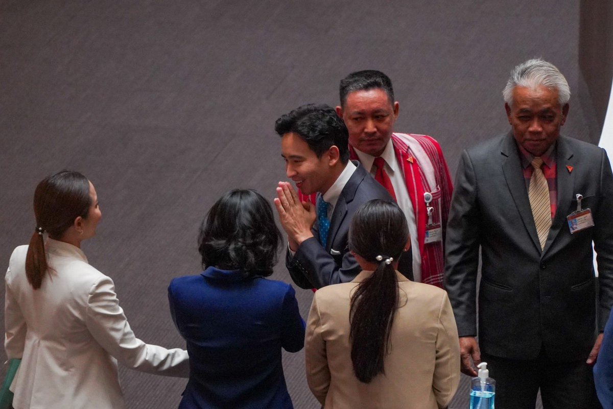 Khattiya Sawatdiphol tweet media