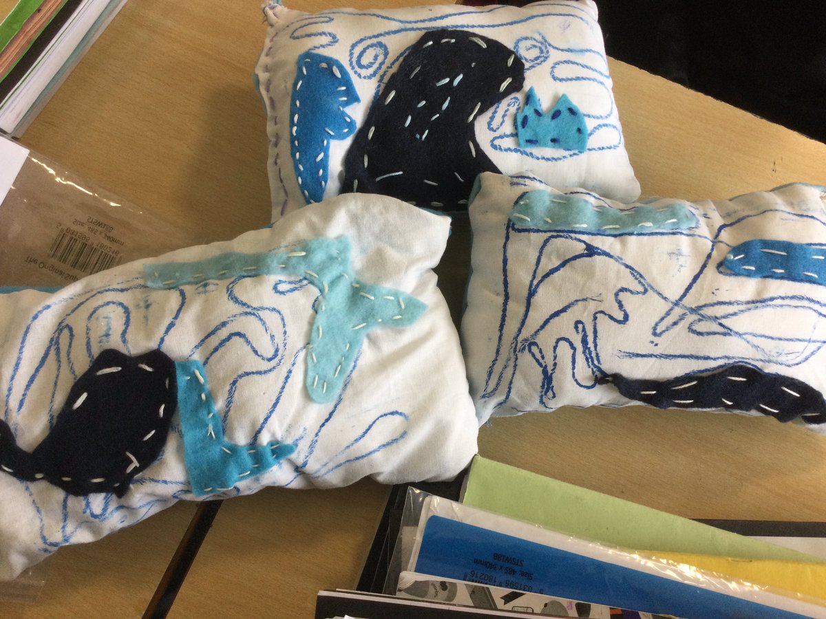 HBJSCH63's tweet photo. 6D finished their cushions drawing inspiration from Hokusai’s ‘The Great Wave’ #HBJSYEAR6 #HBJSDESIGNTECHNOLOGY https://t.co/8KgFPzgW39