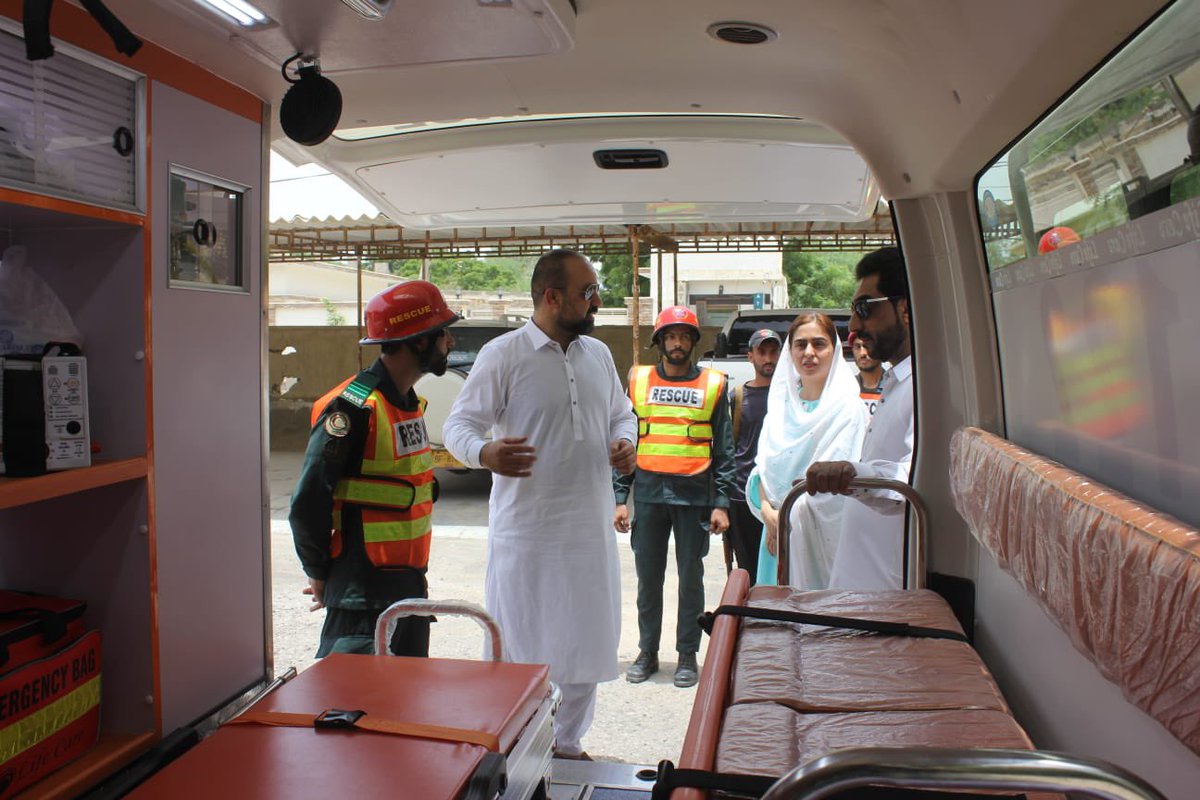 DCLasbelaOffice's tweet photo. Indeed Insane Speed!
Credit goes to CEO PPHI @BalochEsfandyar &amp; his team @iRehanBaloch for achieving the target before the stipulated time for the completion of flagship project of Govt of Balochistan for provision of emergency services on coastal highway through ERC Project. https://t.co/zW1jrhSWNU