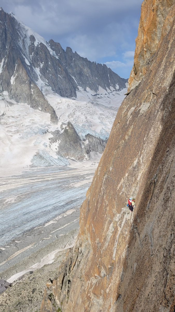 annamfleming's tweet photo. Lost in a prehistoric world, navigating ice and rock with Àine https://t.co/GzHvgniklz