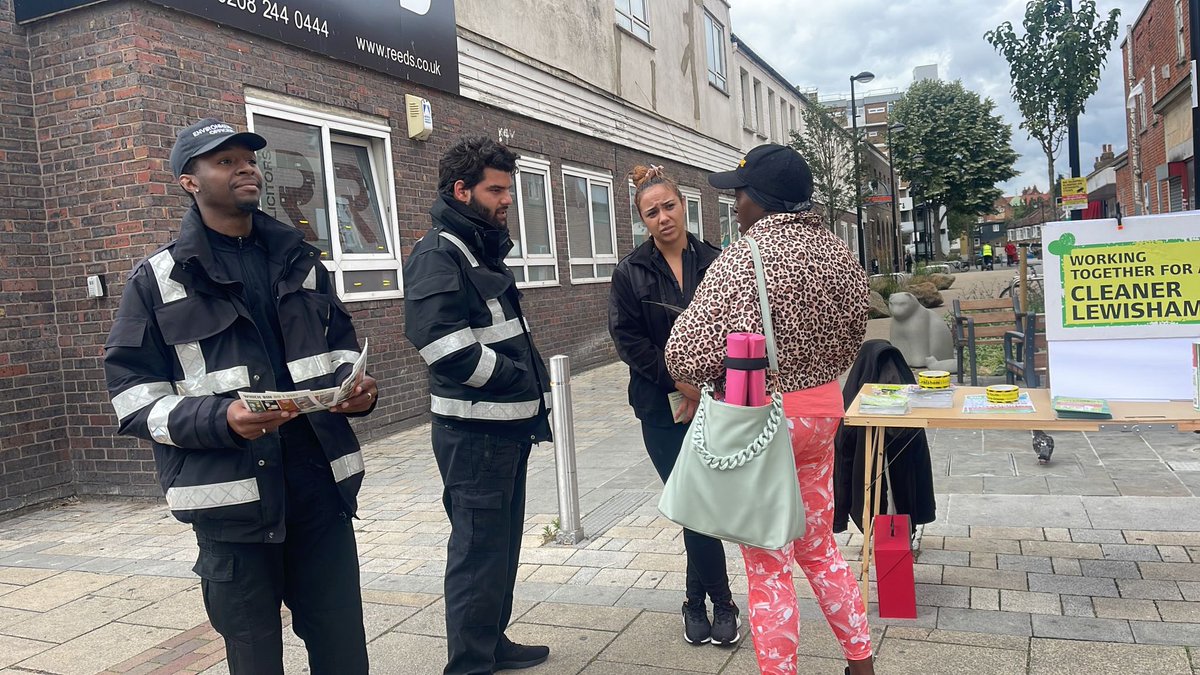 NathanxThompson's tweet photo. The Environmental Crime Enforcement Team are in Rushey Green Ward, Catford giving advice in regards to correct waste disposal, listening to local concerns on fly tipping and raising awareness on the Enforcement and behavioural change priorities of the service ♻️ #CleanerLewisham https://t.co/Frc8NQmd7T