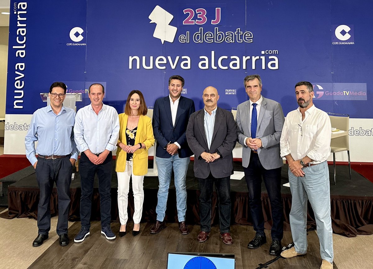 VOX_ElCasar's tweet photo. 🗣️ Nuestro candidato al Congreso, Ángel López Maraver ha dejado claro hoy en el #debategu del 23J que solo hay una alternativa al Sanchismo.

📺 https://t.co/vSYp68vkSG…

#VotaLoQueImporta https://t.co/UOOZvcf4mO