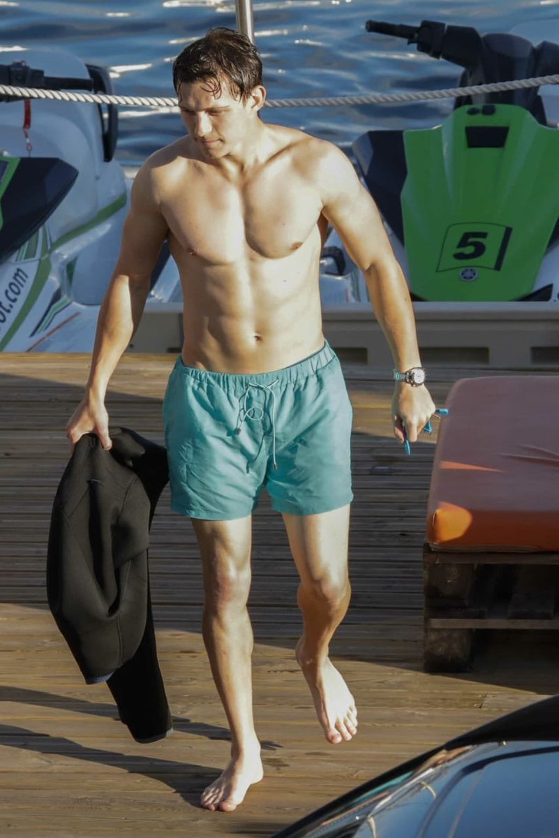 just__feet's tweet photo. Tom Holland's feet #feet #TomHolland #malefeet https://t.co/39L3Q3mWpV