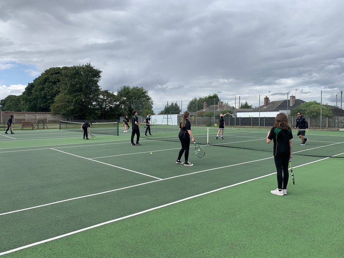 Some KS3 students took part in a fantastic tennis coaching session after school on Monday at Mansfield Lawn Tennis Club. It was great to see them further developing skills learned in their tennis lessons and to be able to use the excellent facilities at this local club! 🎾