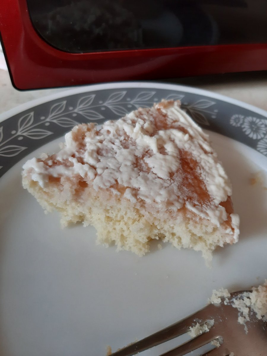 Strawberry flavored vanilla cake so good.