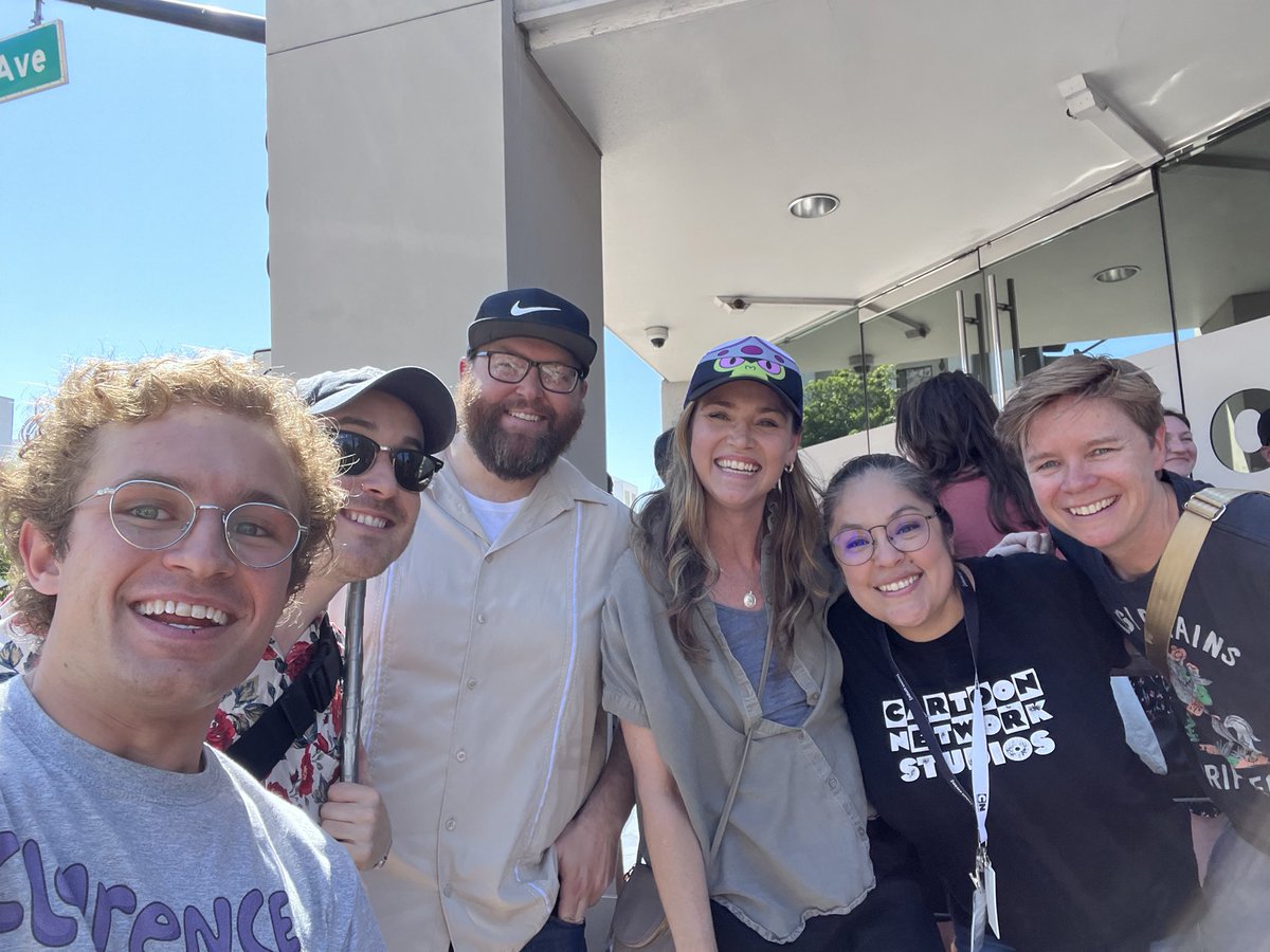 srothbell's tweet photo. 🥲 was like a weird class reunion / wedding haha https://t.co/wWgIS4wO9N