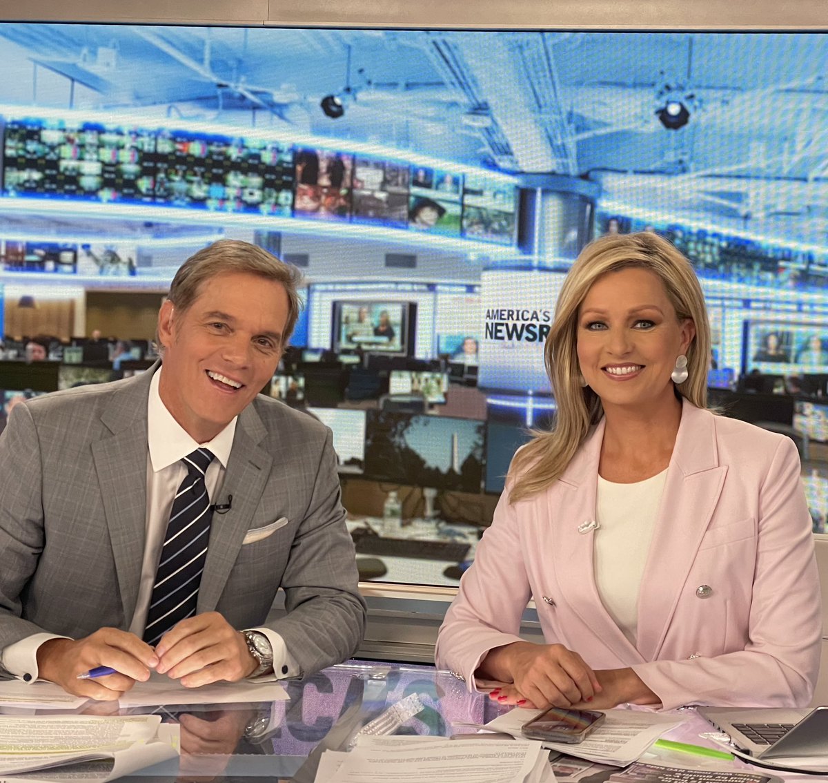 SandraSmithFox's tweet photo. Join us LIVE 9-11am ET today @AmericaNewsroom https://t.co/4aSin6EGR6