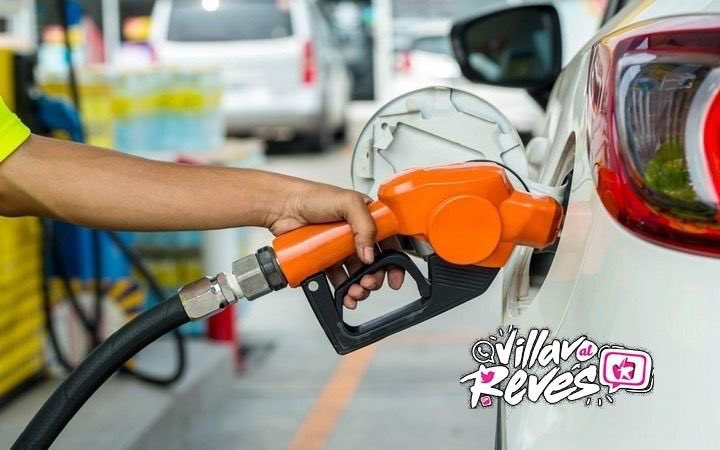 ⛽️😱 ❌
Ya no hay venta de gasolina en algunas estaciones de servicio de #Villavicencio
<a href="/JuanGZuluaga/">Juan Guillermo Zuluaga</a> 
<a href="/harmanfelipe/">Harman Felipe</a> 
<a href="/MinTransporteCo/">MinTransporte</a> 
<a href="/petrogustavo/">Gustavo Petro</a>