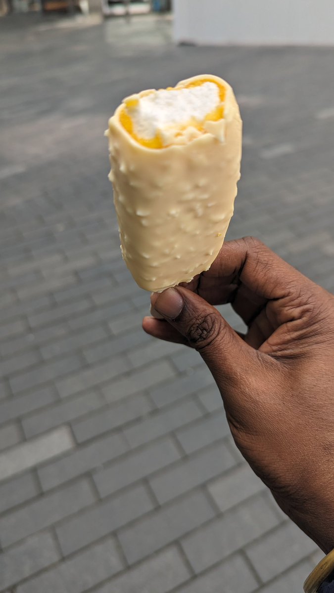 RJVishnu's tweet photo. Free Ice-creams.... 
Wowo... My kinda day #Birmingham #radiobaba https://t.co/04ZSOsKAzl